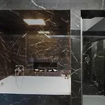 Claudia Dei Marchesi Dal Pozzo 4* بيلجيراتي