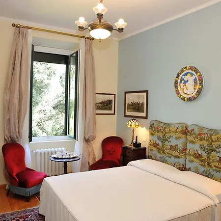 Guest house Claudia Dei Marchesi Dal Pozzo 4*
