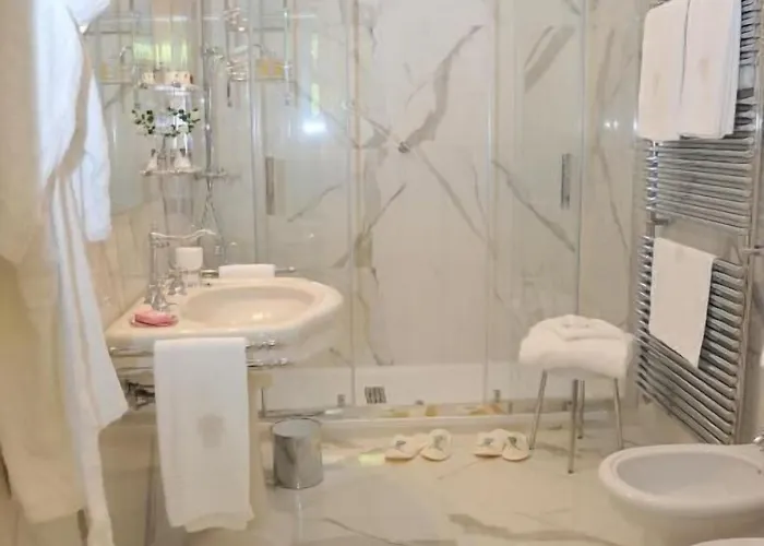 Claudia Dei Marchesi Dal Pozzo 게스트하우스 벨지라테