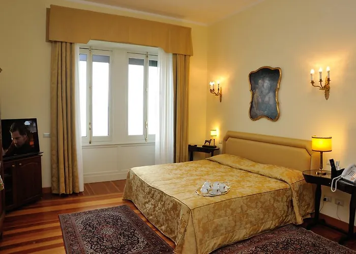 Guest house Claudia Dei Marchesi Dal Pozzo 4*